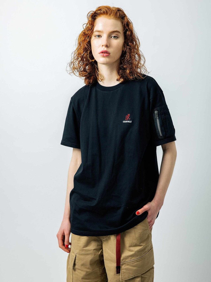 Manner Alpha Industries T-Shirts | Gramicci X Alpha Baumwoll-T-Shirt Mit Zigarrentasche Schwarz